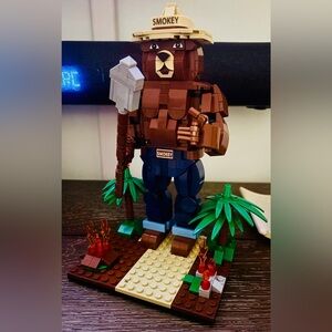 🐻NEW BRIXZOO SMOKEY BEAR PUZZLE